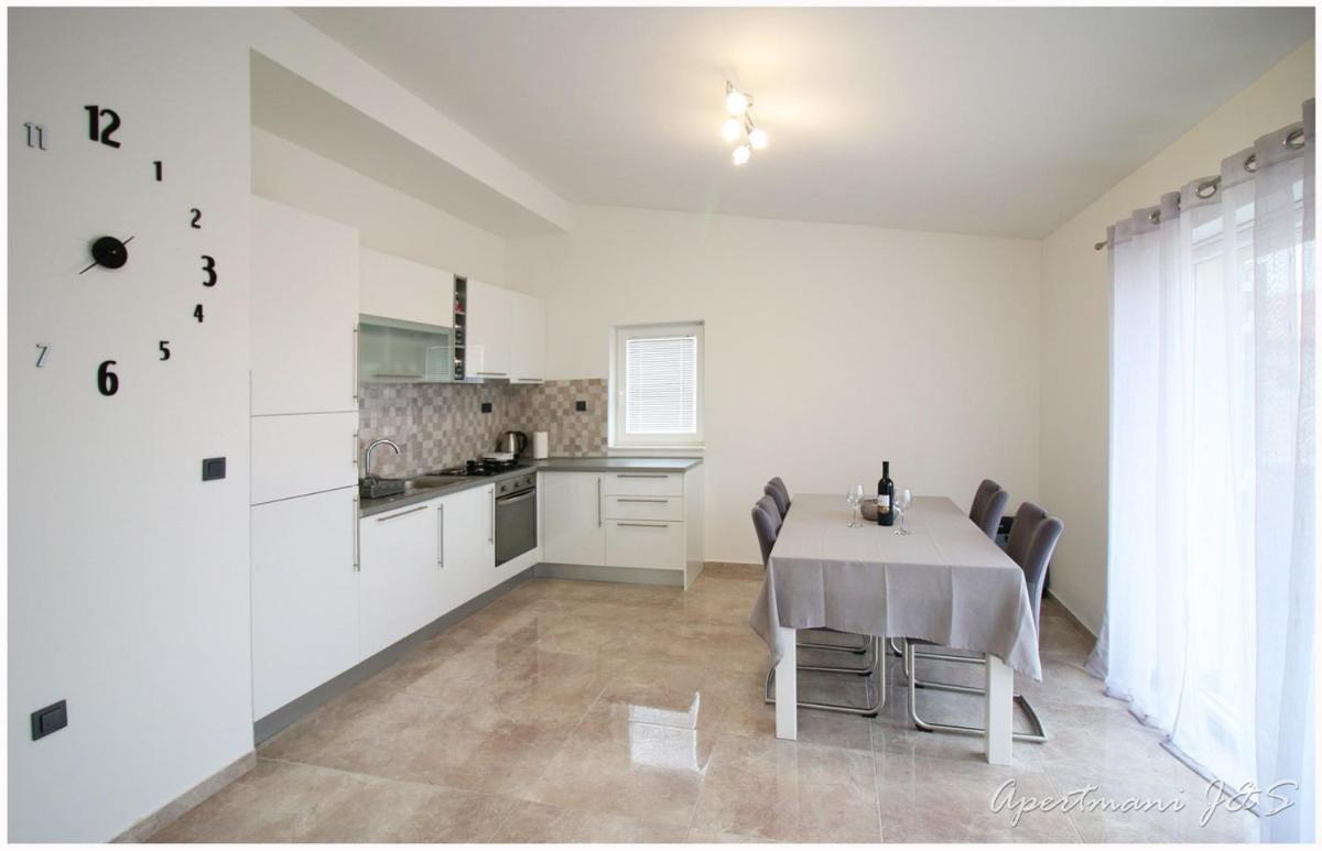 Apartmani Jere&Sara Primosten Exterior photo